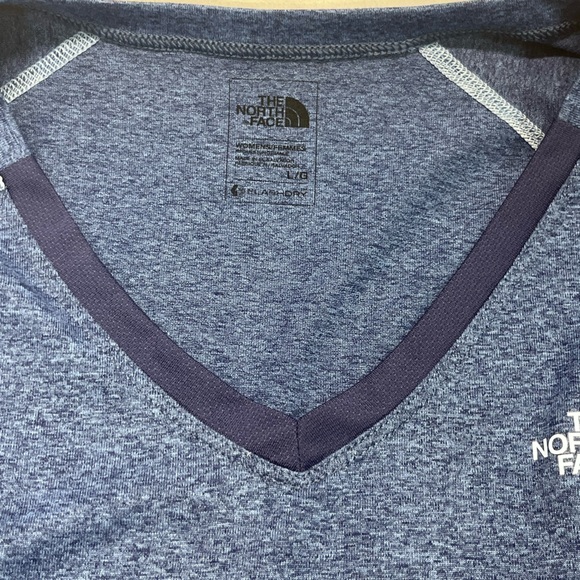 North Face Flash Dry Tee Women Sz L Blue Athletic‎ Workout Causal Activewear - Picture 5 of 8